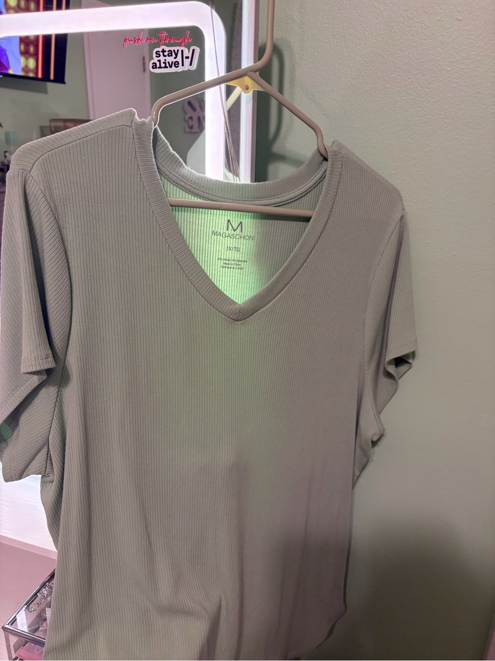 MAGASCHONI Women’s  V-Neck Ribbed Short Sleeve Shirt - Sage Green